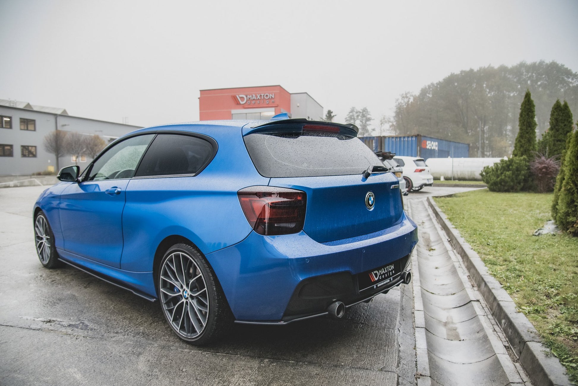 Maxton Robuste Racing Heck Ansatz Flaps Diffusor für BMW M135i F20