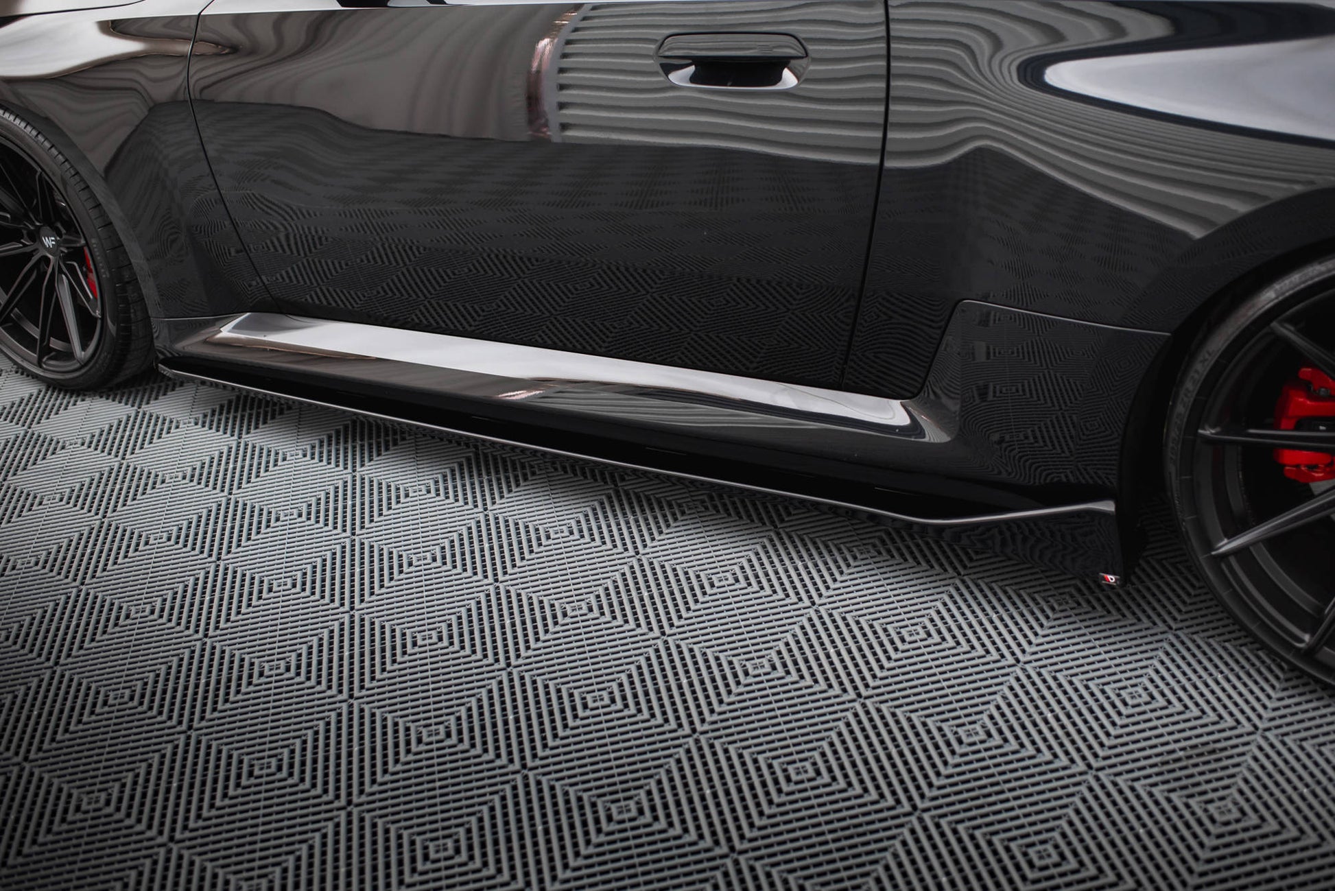 Maxton Seitenschweller Ansatz für V.4 BMW M2 G87 schwarz Hochglanz