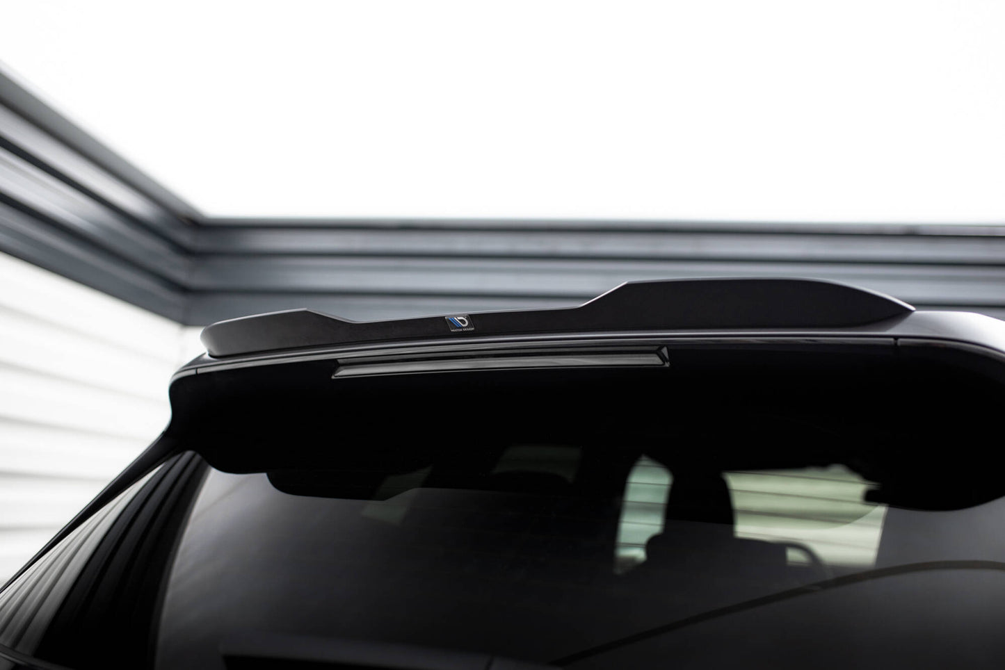 Maxton Spoiler CAP für BMW iX M-Paket i20 schwarz Hochglanz