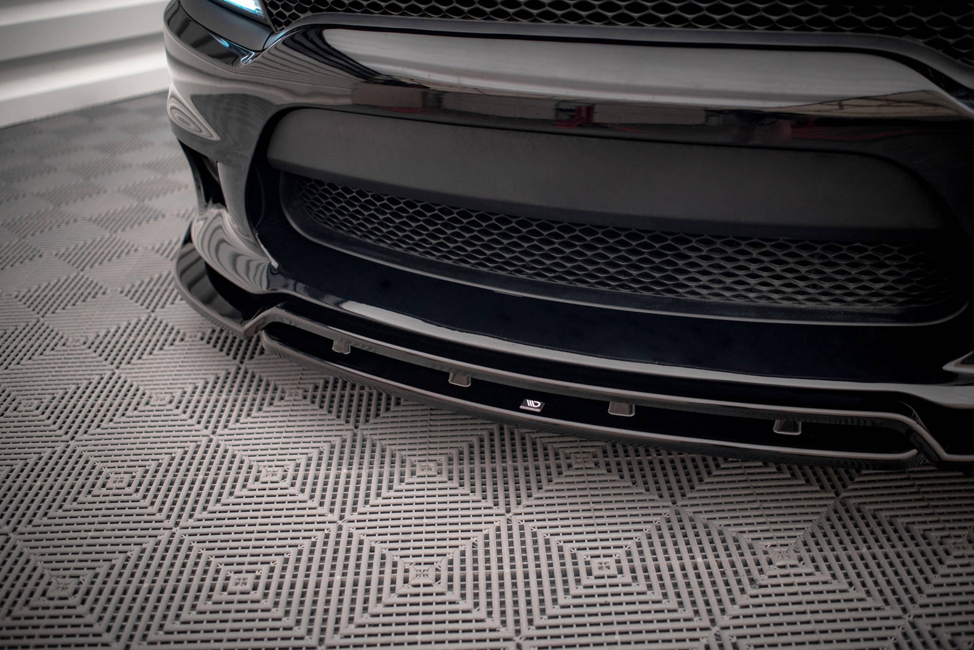 Maxton Front Ansatz V.1 für Dodge Charger SRT Mk7 Facelift schwarz Hochglanz