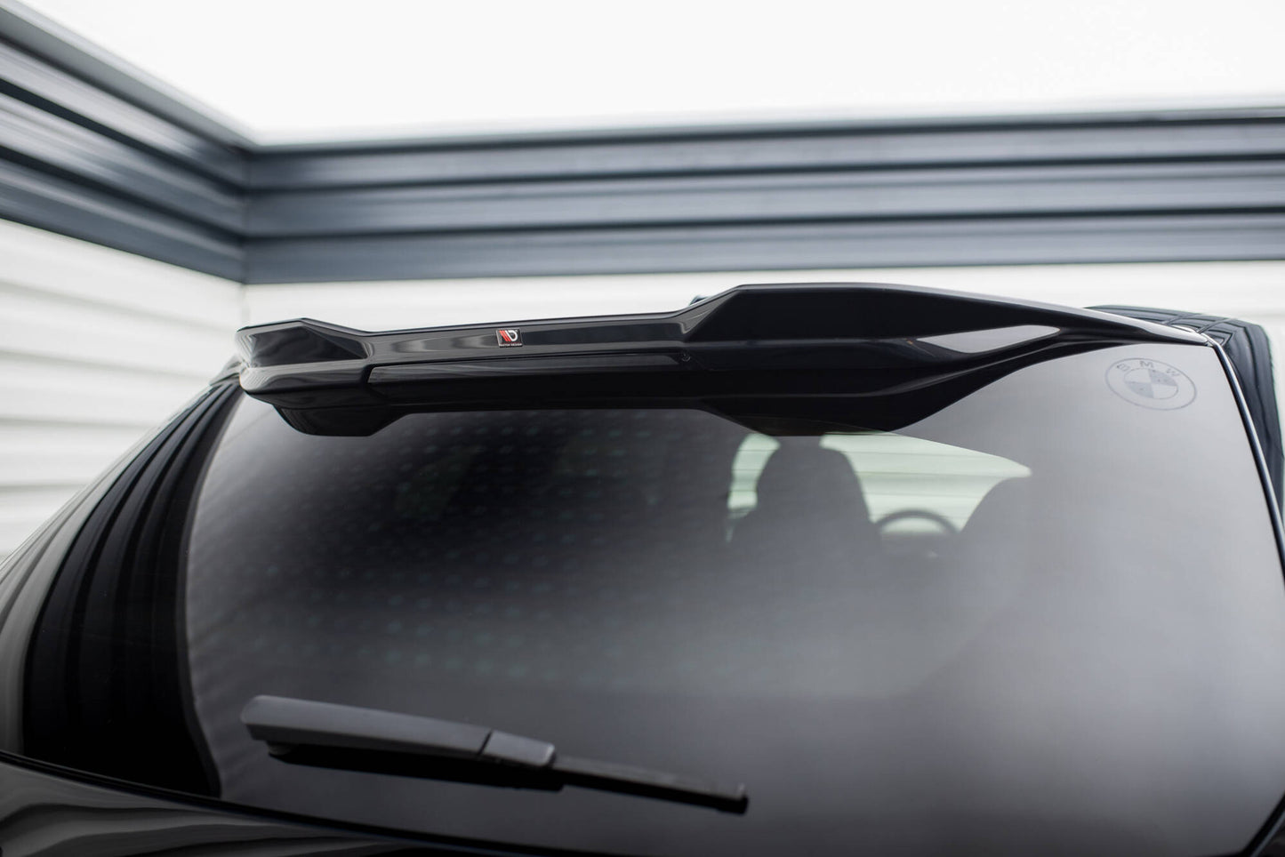 Maxton Spoiler CAP für 3D BMW XM G09 schwarz Hochglanz