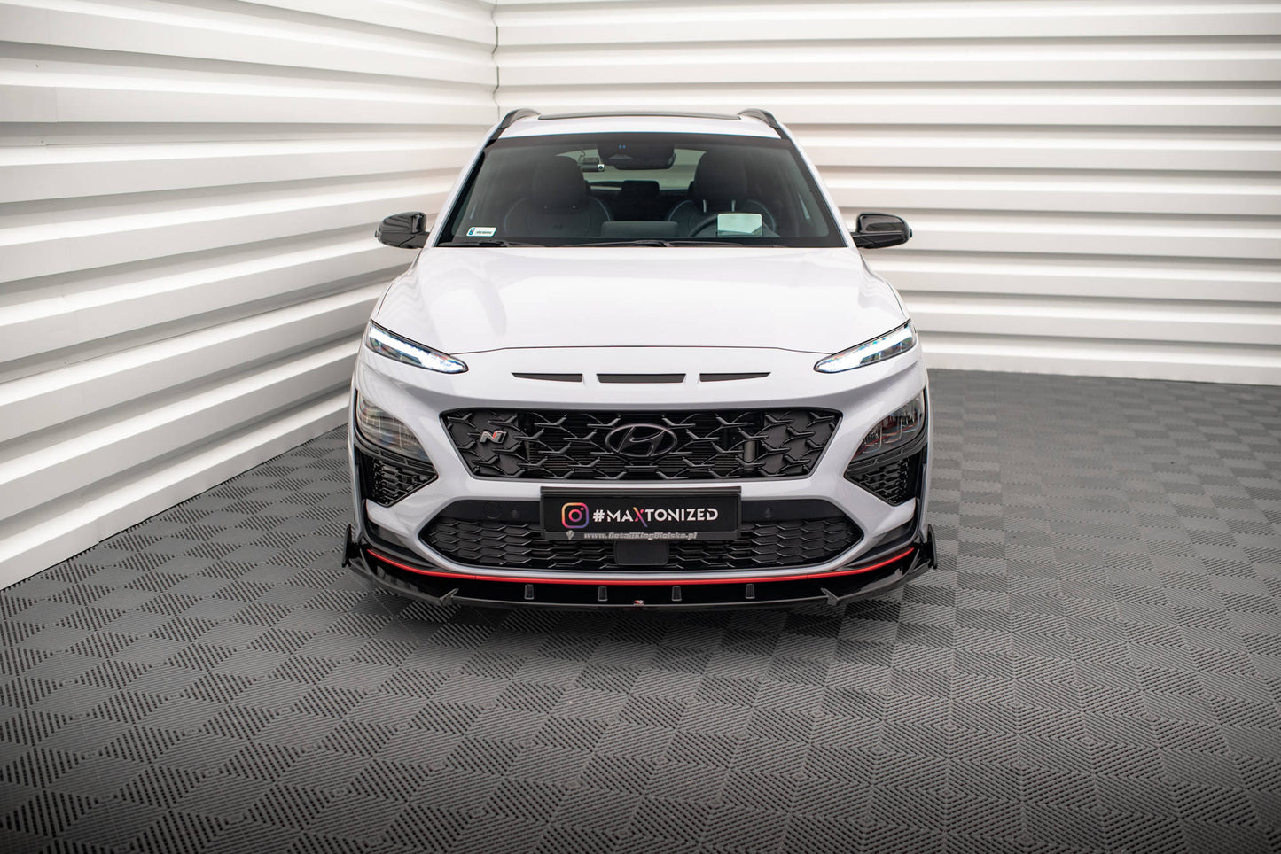 Maxton Front Ansatz V.2 +Flaps für Hyundai Kona N Mk1