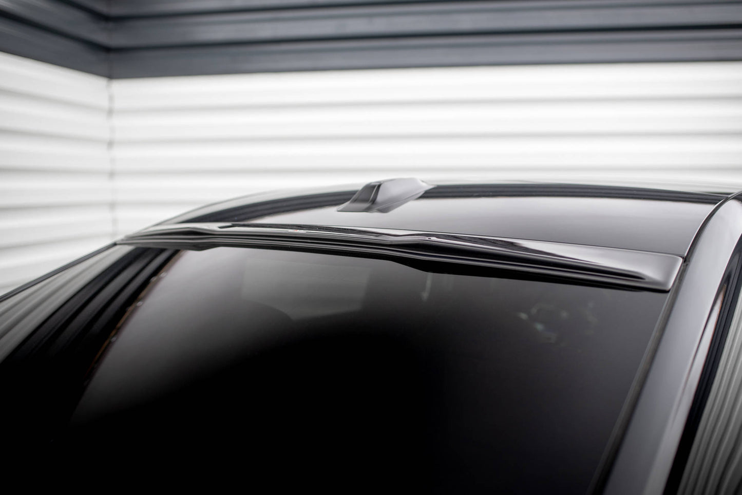 Maxton Heckscheiben Spoiler für BMW 7 M-Paket / M760e / i7 M-Paket / 7 Standard G70 schwarz Hochglanz