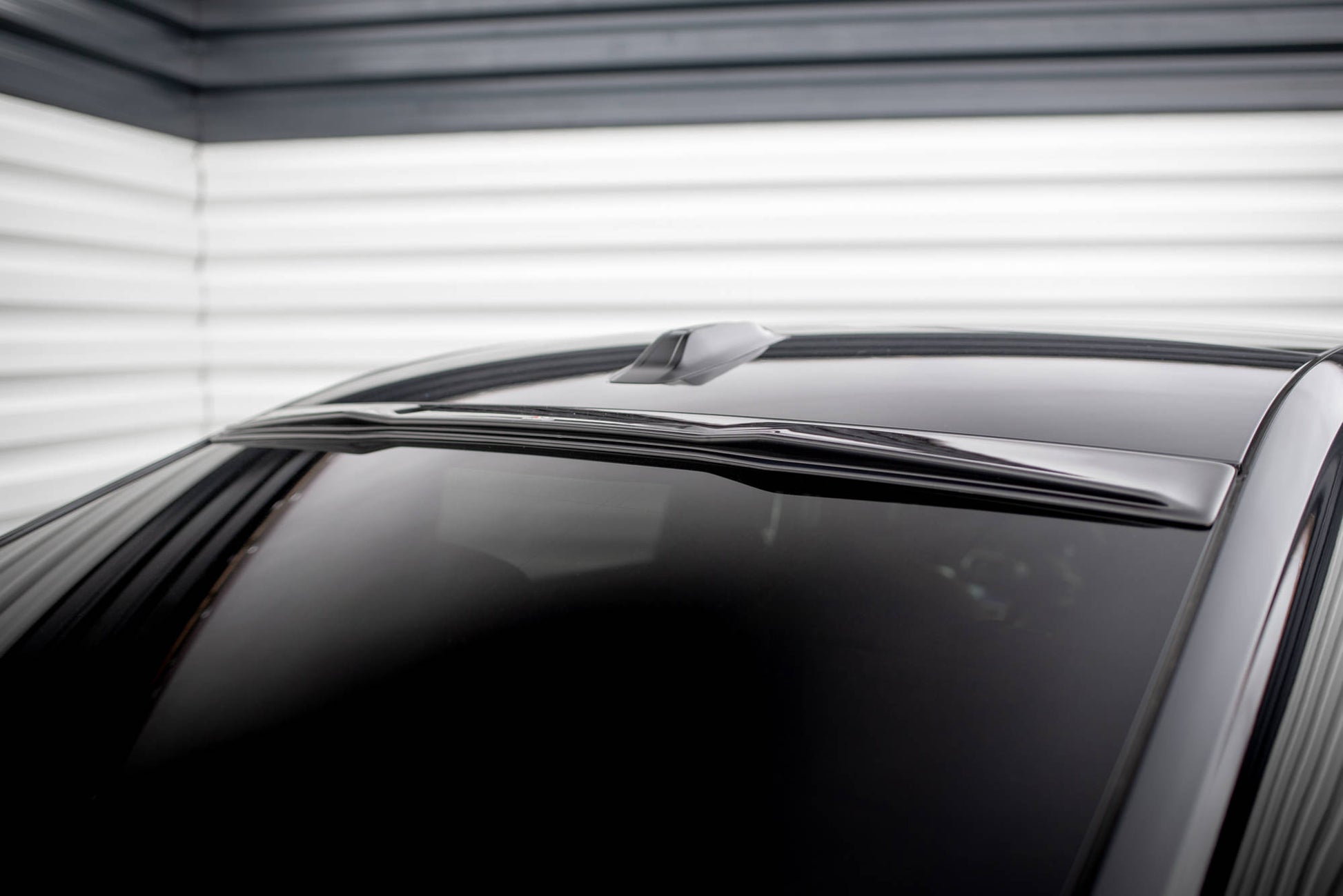 Maxton Heckscheiben Spoiler für BMW 7 M-Paket / M760e / i7 M-Paket / 7 Standard G70 schwarz Hochglanz