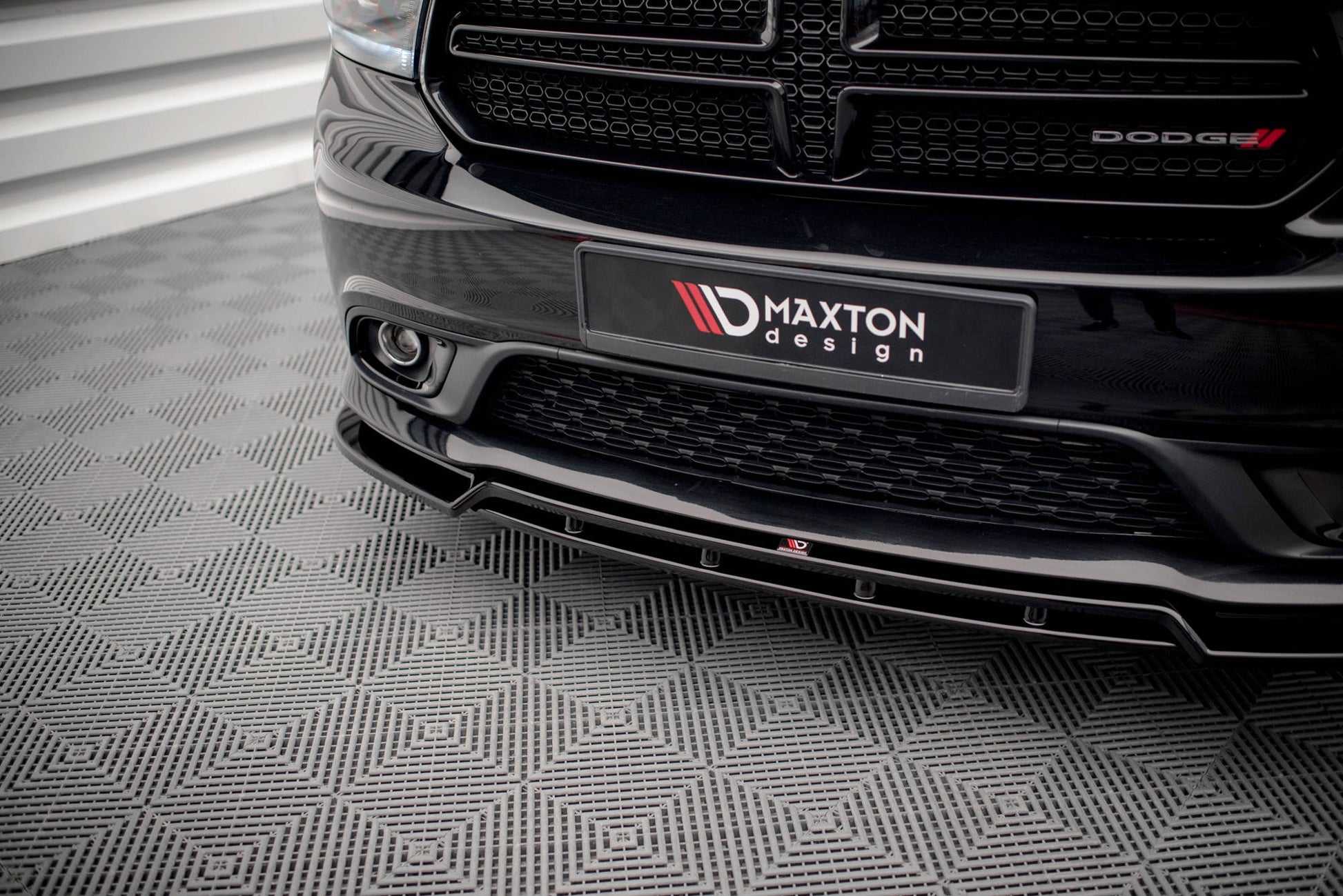 Maxton Front Ansatz für Dodge Durango RT Mk3 schwarz Hochglanz