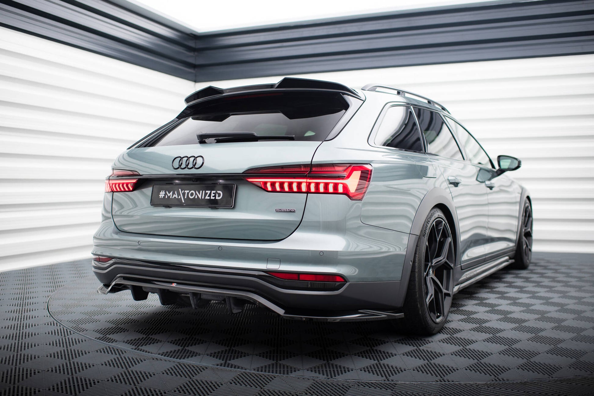 Maxton Mittlerer Diffusor Heck Ansatz DTM Look für Audi A6 Allroad C8 schwarz Hochglanz