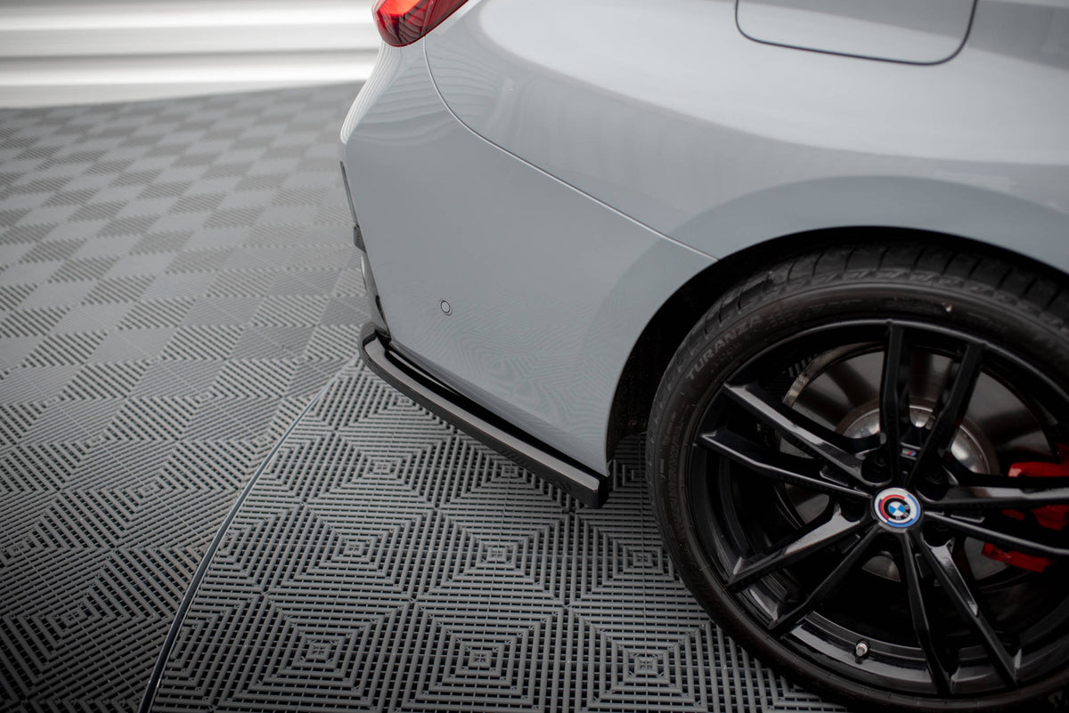 Maxton Heck Ansatz Flaps Diffusor für BMW M340i G20 / G21 Facelift schwarz Hochglanz