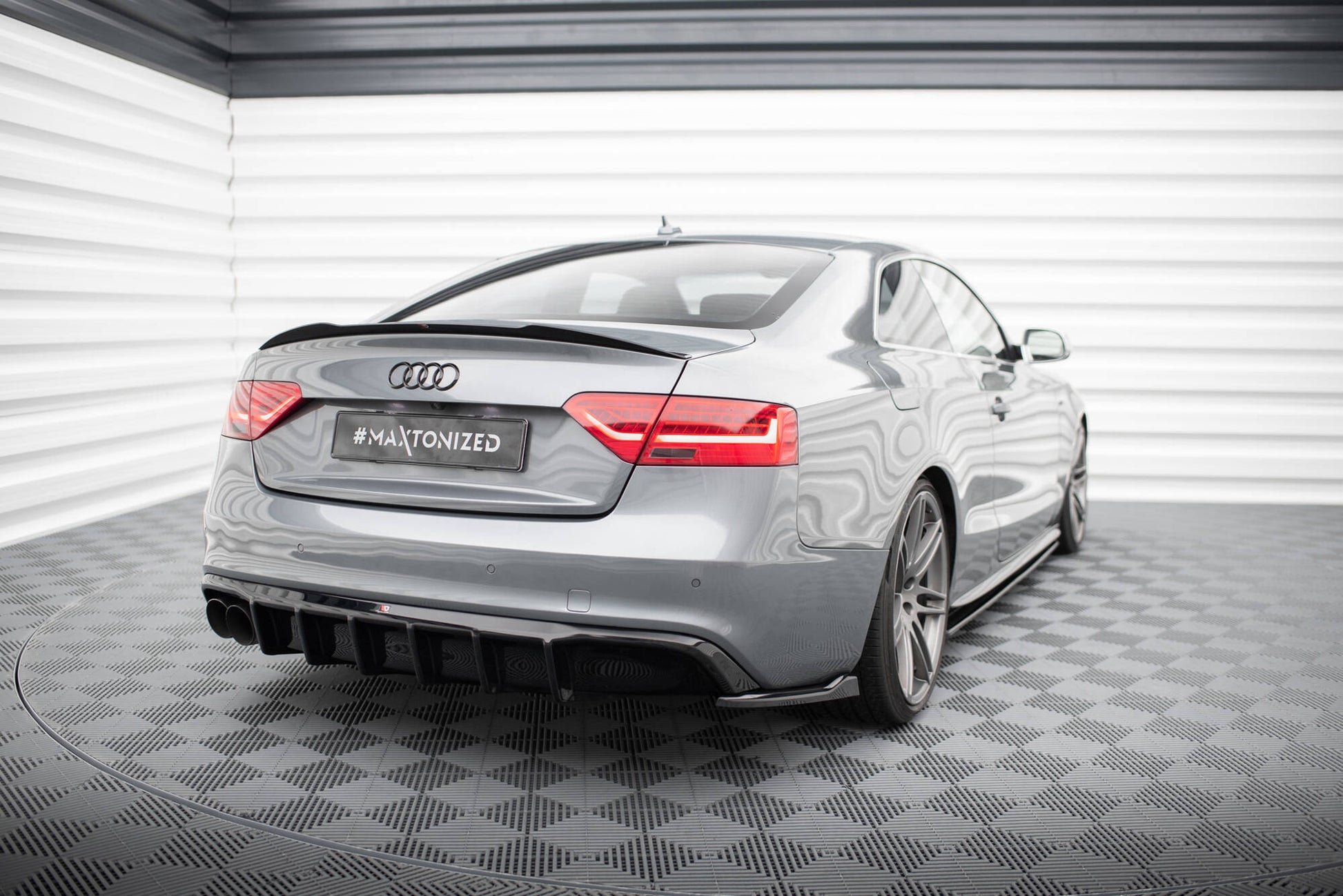 Maxton Diffusor Heck Ansatz für Audi A5 S-Line Coupe / Sportback 8T Facelift (Einseitige Doppelauspuffversion)