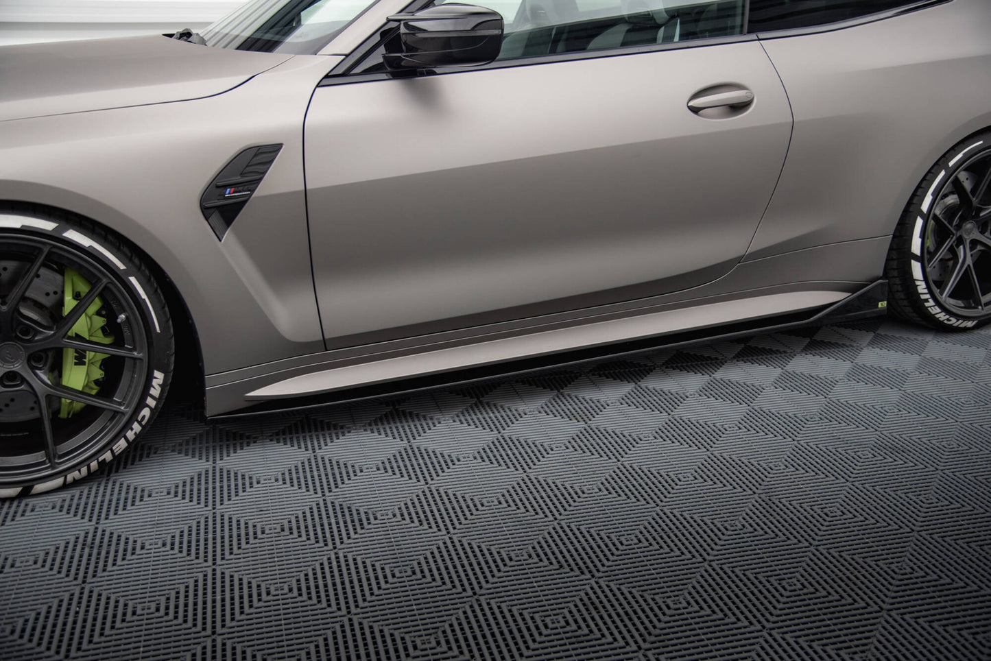 Maxton Seitenschweller Ansatz für V.3 für CSL Look BMW M4 G82 schwarz Hochglanz