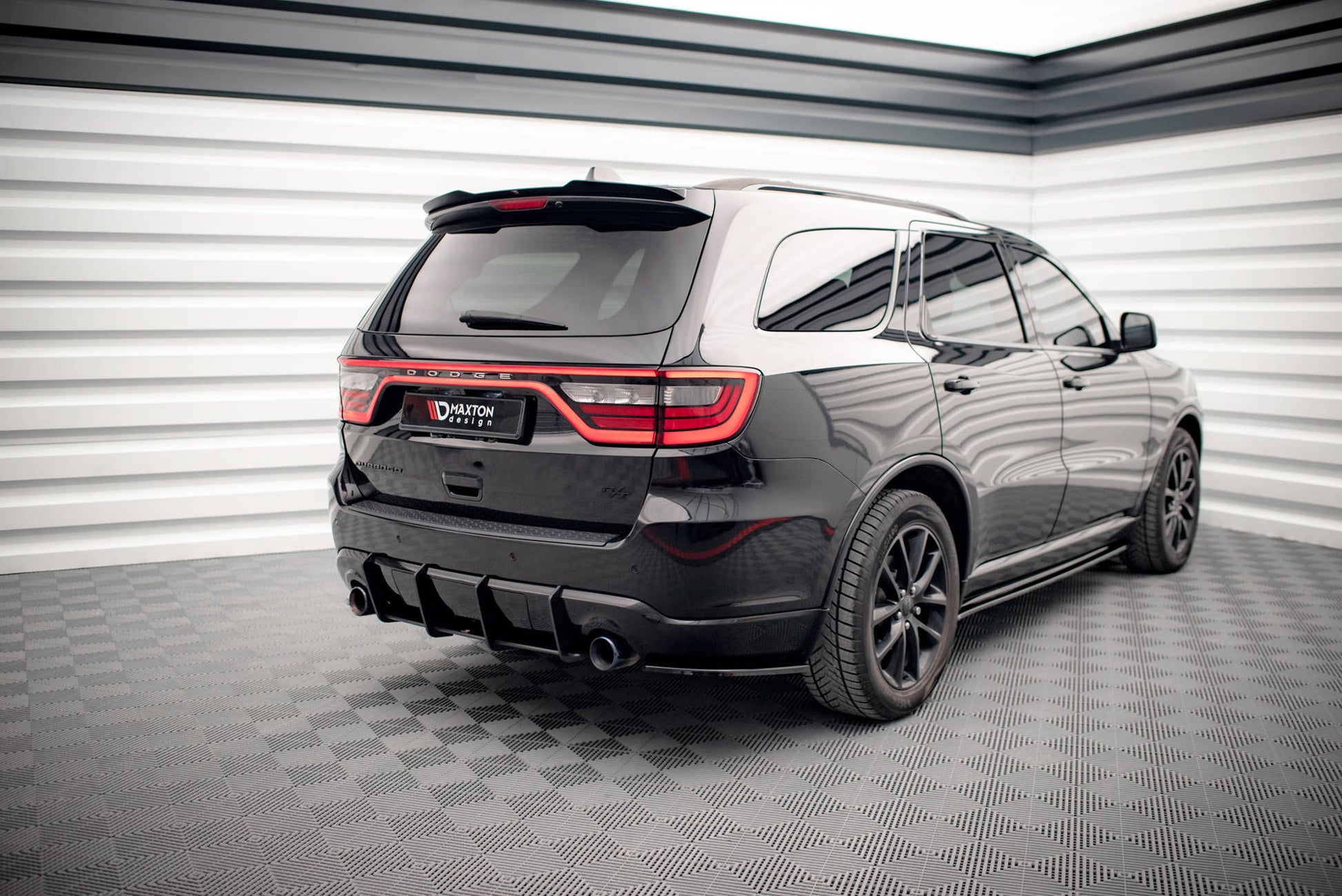 Maxton Street Pro Heckschürze V.2 für Dodge Durango RT Mk3