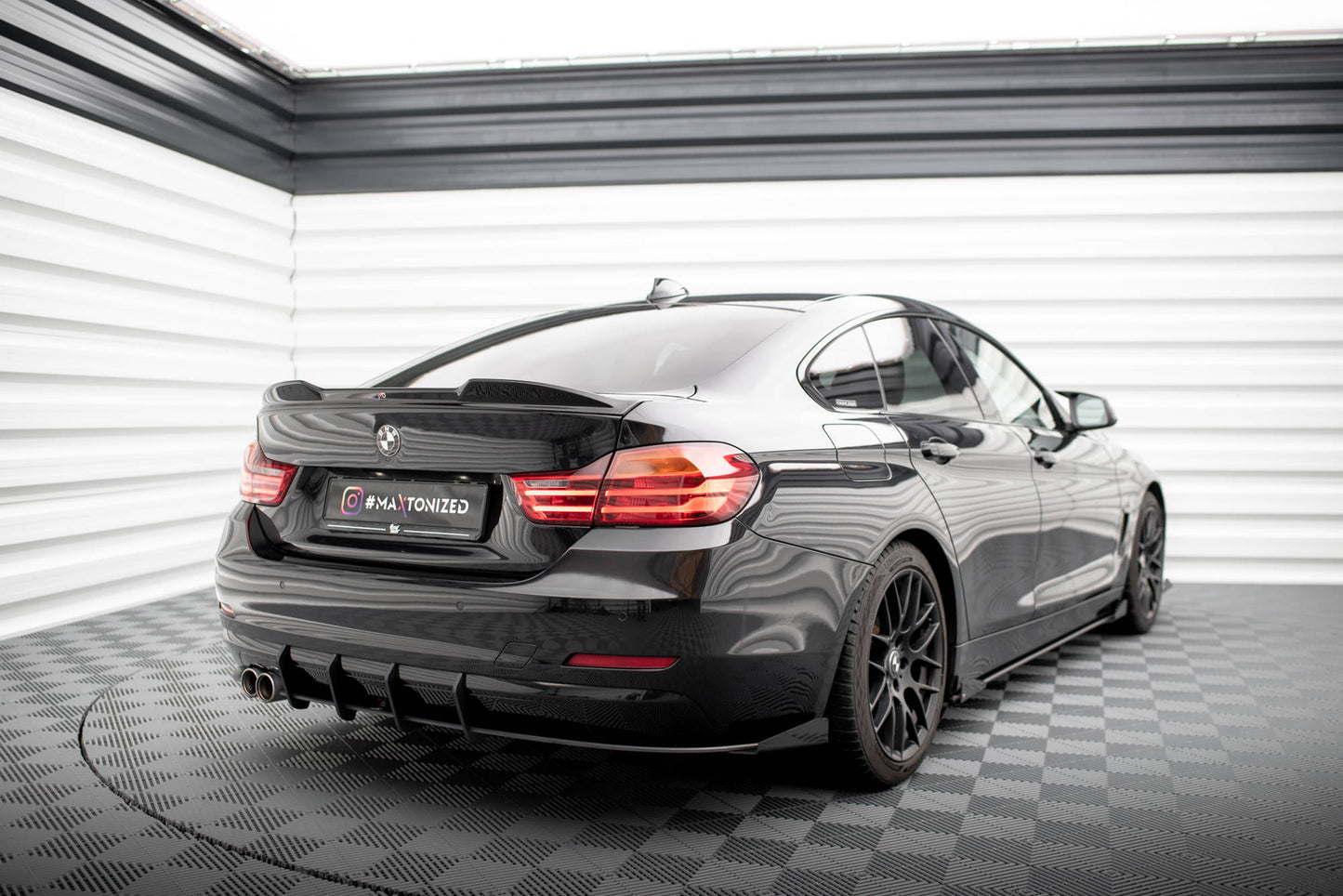 Maxton Street Pro Heck Ansatz Flaps Diffusor +Flaps für BMW 4er Gran Coupe F36 schwarz Hochglanz