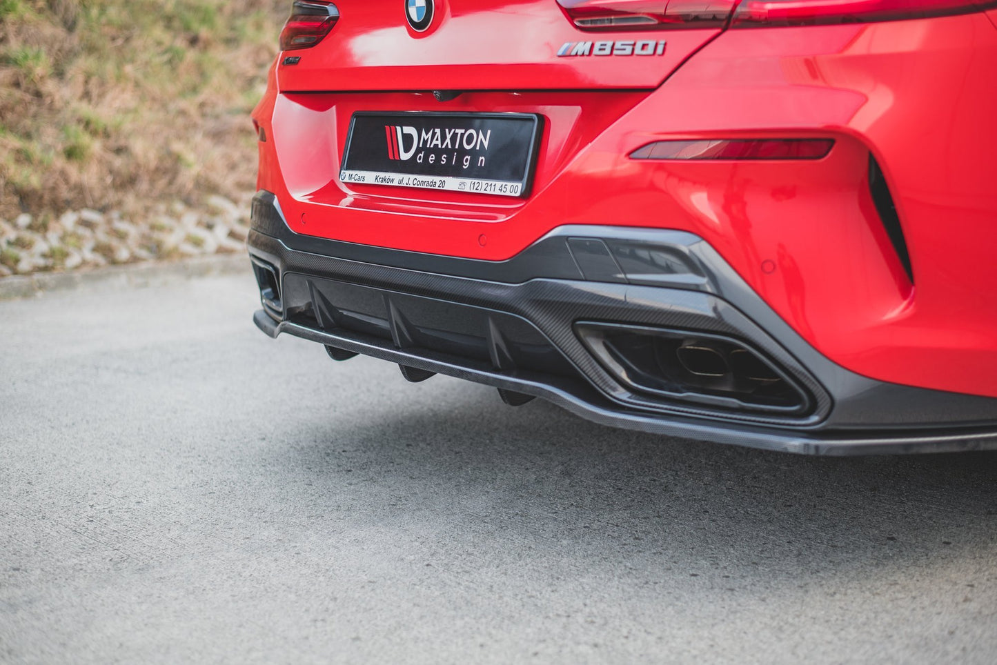 Maxton Mittlerer Diffusor Heck Ansatz DTM Look für BMW 8 Coupe M-Paket G15 schwarz Hochglanz
