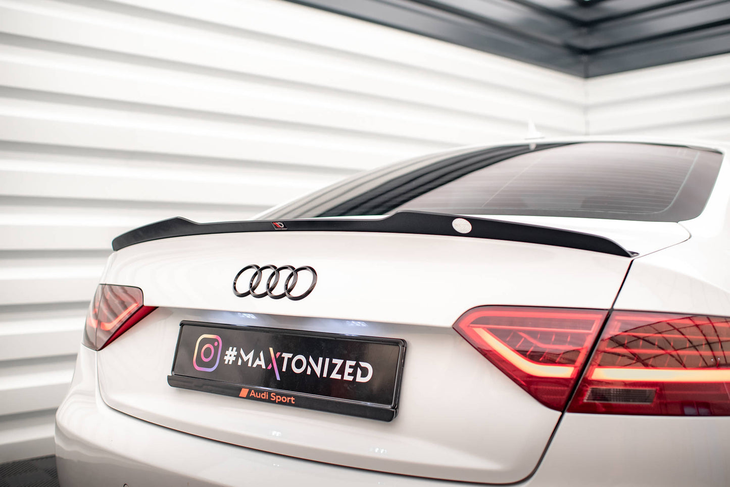 Maxton Spoiler CAP für Audi A5 Coupe 8T schwarz Hochglanz