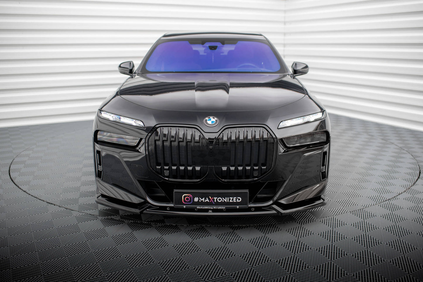 Maxton Front Ansatz V.2 für BMW 7 M-Paket / M760e / i7 M-Paket G70   schwarz Hochglanz