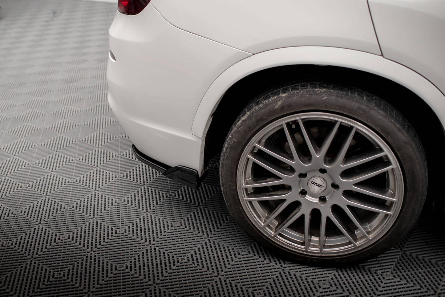 Maxton Heck Ansatz Flaps Diffusor für BMW X3 M-Paket F25 schwarz Hochglanz