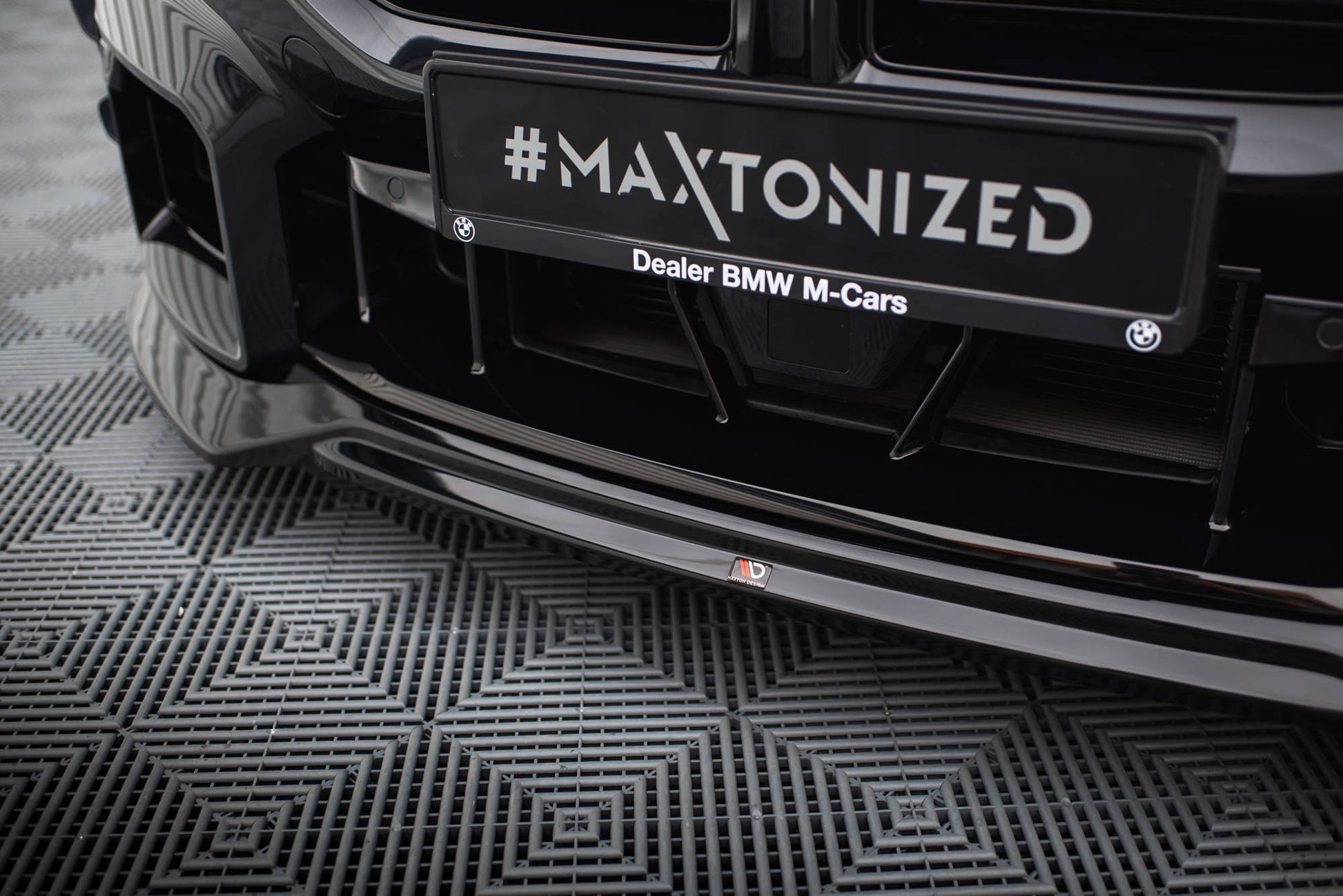 Maxton Front Ansatz V.1 für BMW M2 G87 schwarz Hochglanz