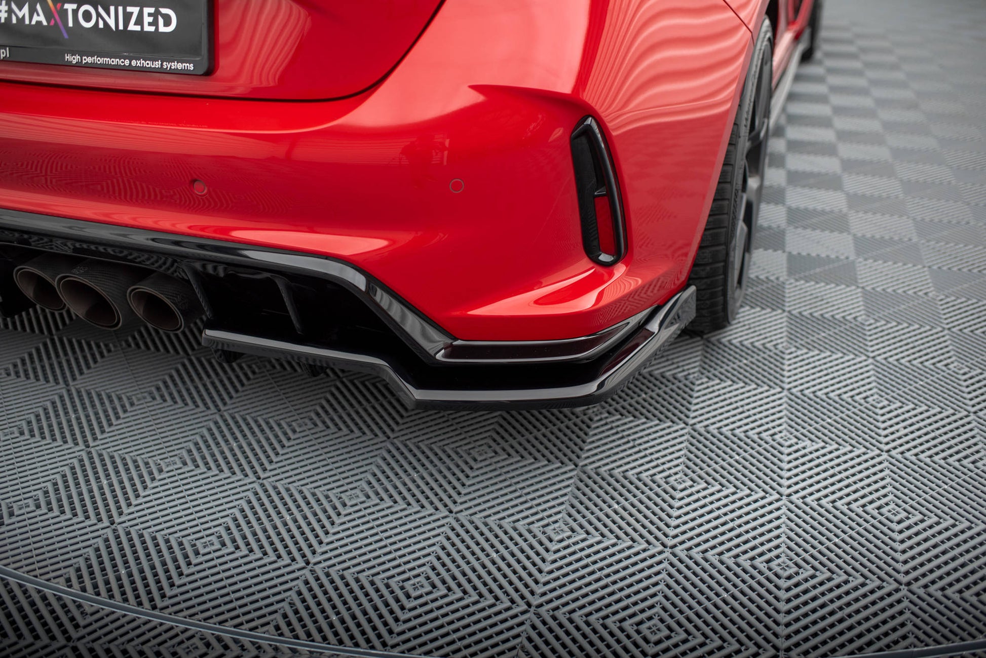 Maxton Mittlerer Diffusor Heck Ansatz DTM Look für V.2 Honda Civic Type-R Mk 11 schwarz Hochglanz