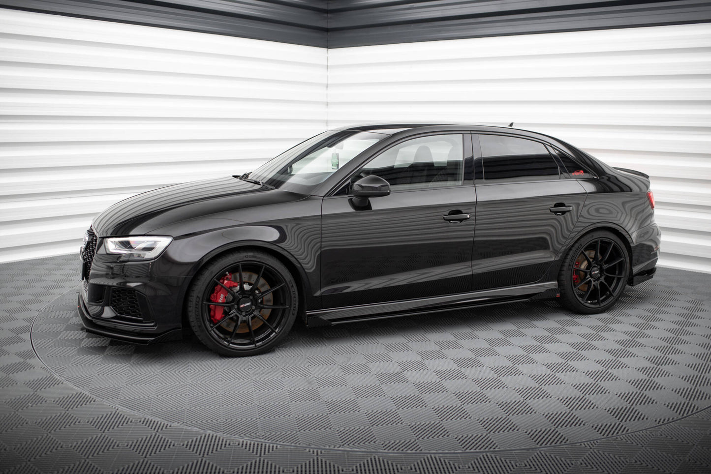 Maxton Street Pro Seitenschweller Ansatz für V.1 für + Flaps Audi RS3 Limousine 8V Facelift schwarz Hochglanz