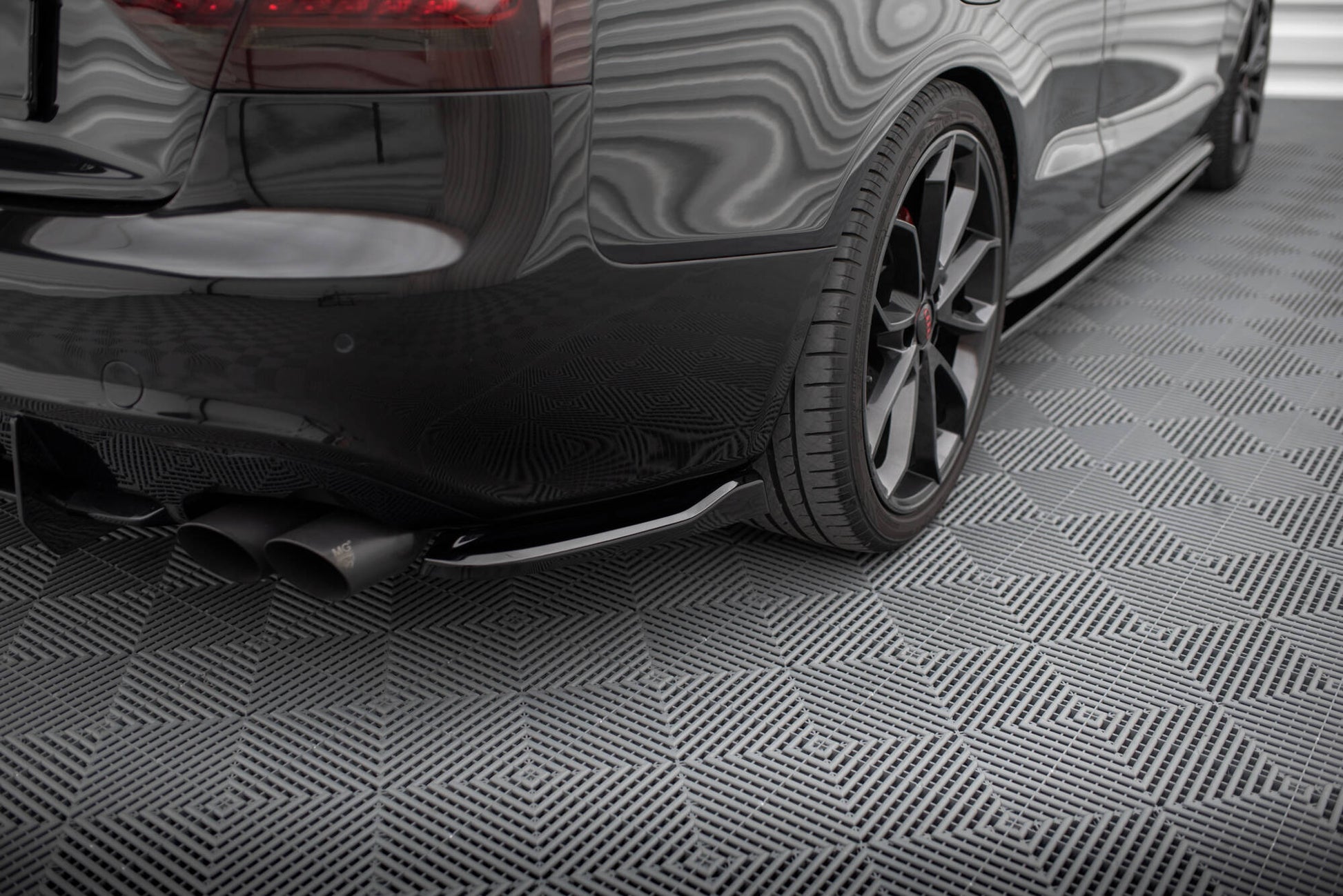 Maxton Heck Ansatz Flaps Diffusor V.1 für Audi S5 / A5 S-Line Coupe / Cabriolet 8T schwarz Hochglanz