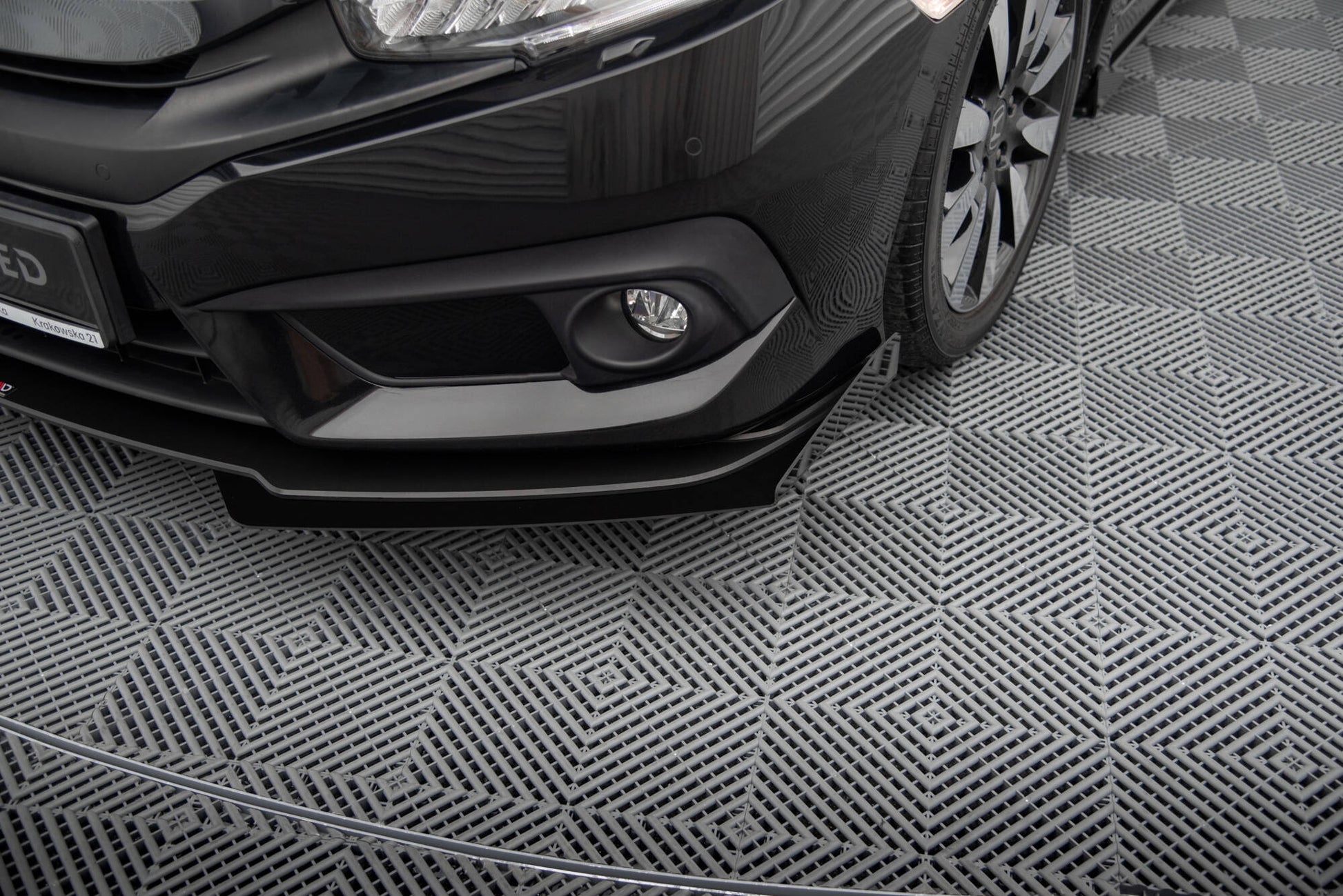 Maxton Front Flaps Honda Civic Mk10 schwarz Hochglanz