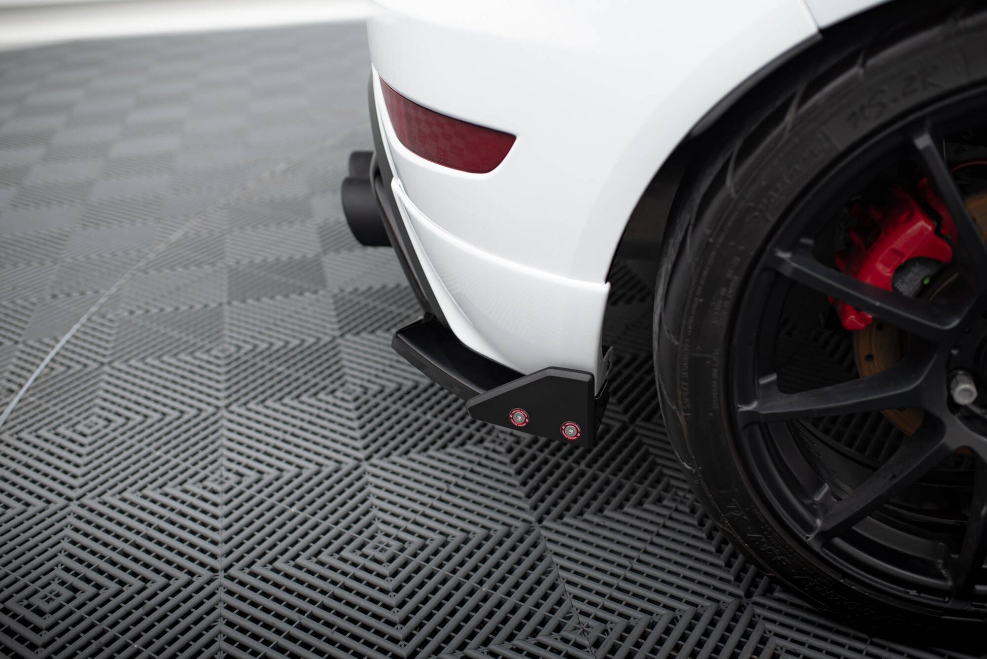Maxton Heck Ansatz Flaps Diffusor V.3 +Flaps für Ford Fiesta ST Mk7 Facelift