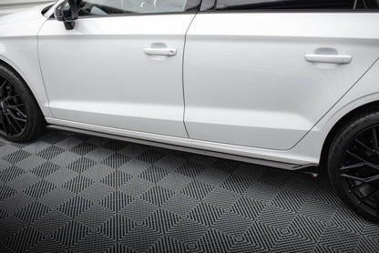 Maxton Seitenschweller Ansatz für Audi A3 Limousine 8V schwarz Hochglanz
