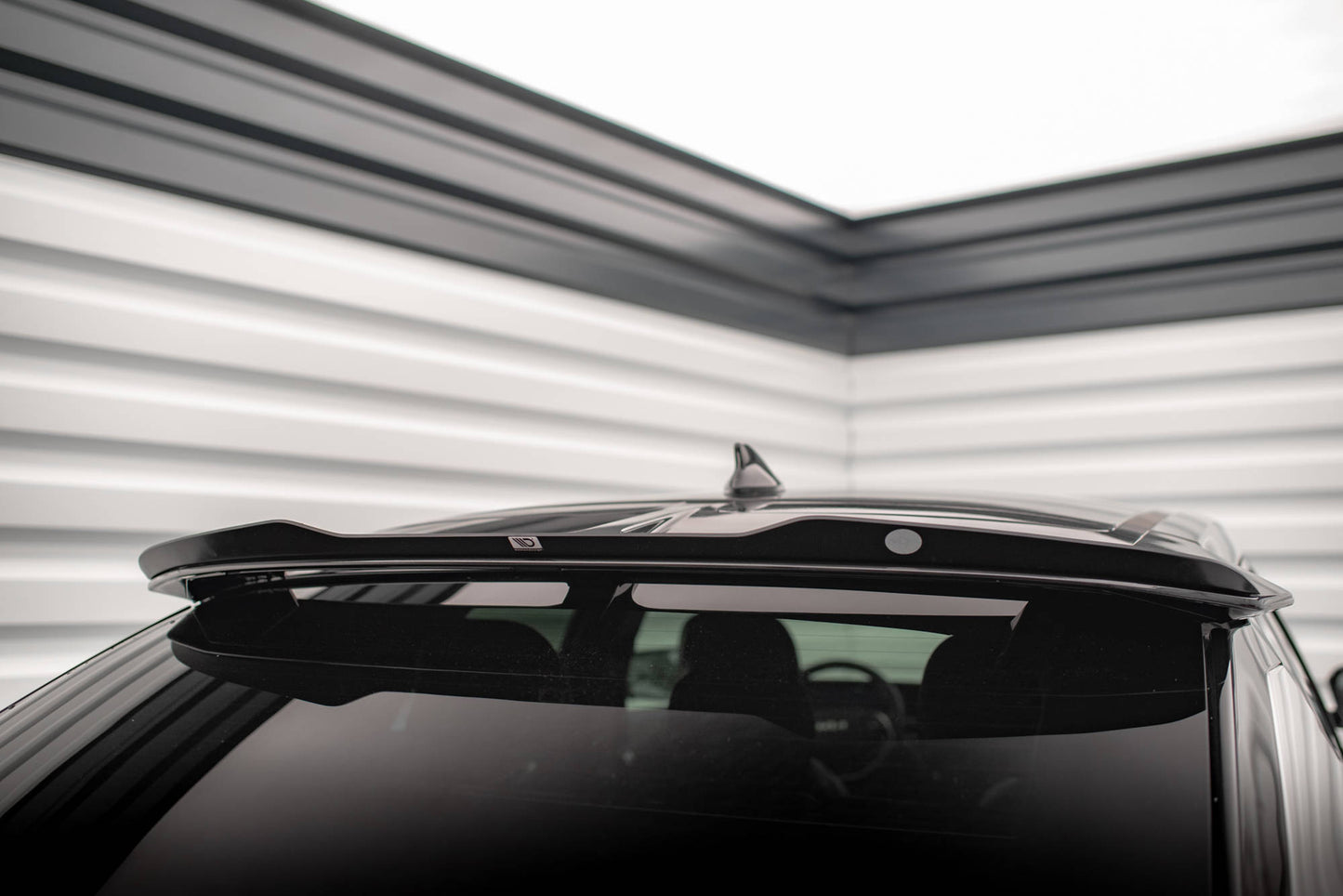 Maxton Höher Spoiler CAP für Kia EV6 GT-Line Mk1 schwarz Hochglanz