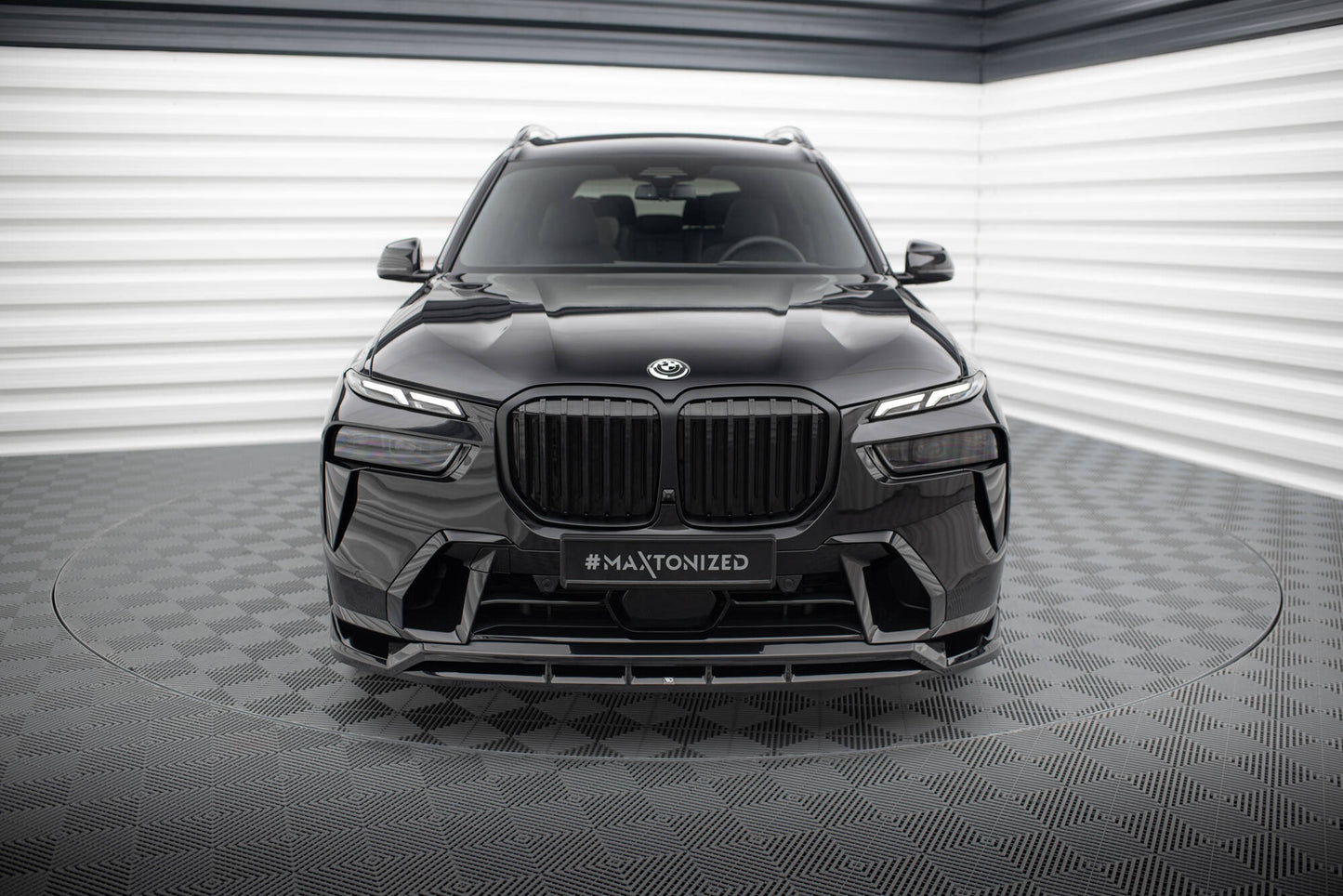 Maxton Front Ansatz für BMW X7 M-Paket G07 Facelift schwarz Hochglanz