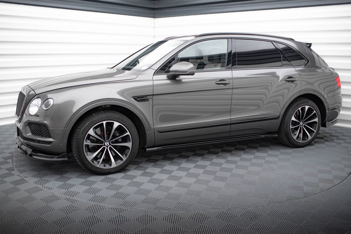 Maxton Seitenschweller Ansatz für Bentley Bentayga Mk1  schwarz Hochglanz