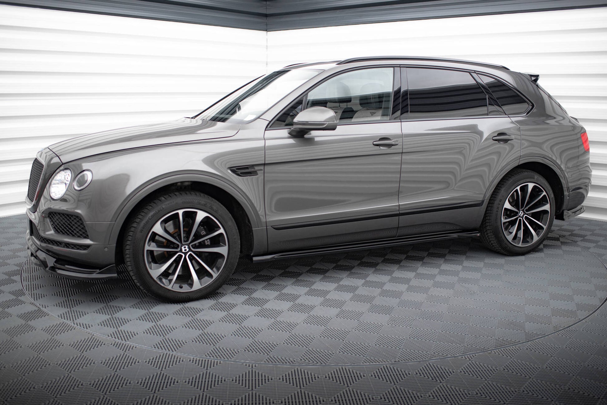 Maxton Seitenschweller Ansatz für Bentley Bentayga Mk1  schwarz Hochglanz