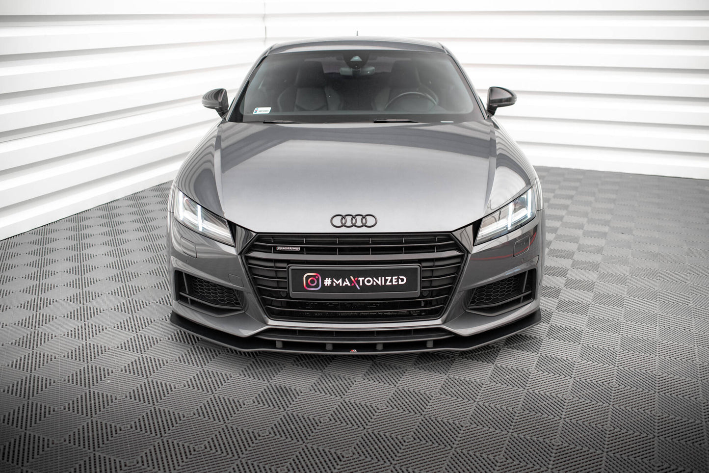 Maxton Street Pro Front Ansatz für für Audi TT S / S-Line 8S