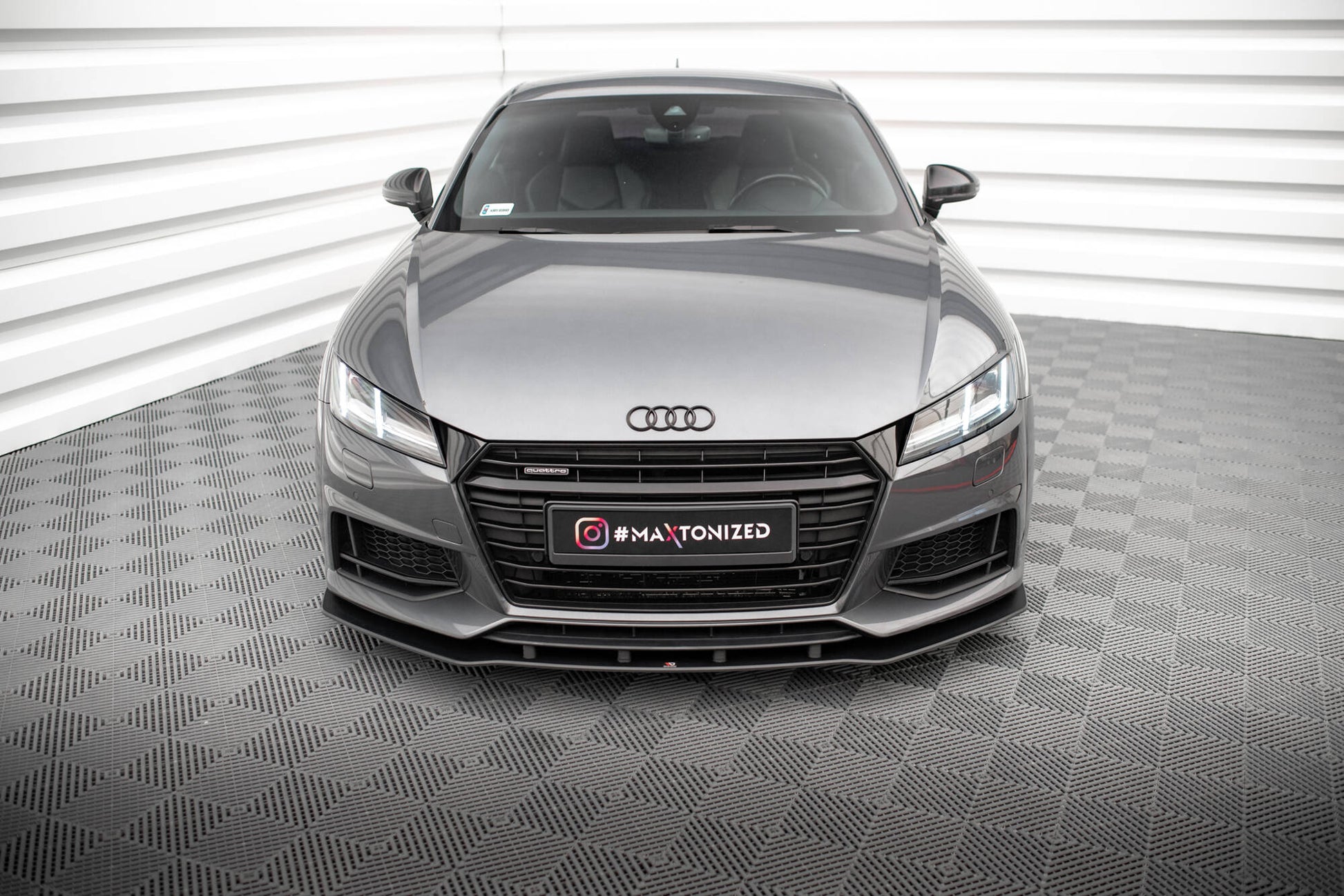 Maxton Street Pro Front Ansatz für für Audi TT S / S-Line 8S
