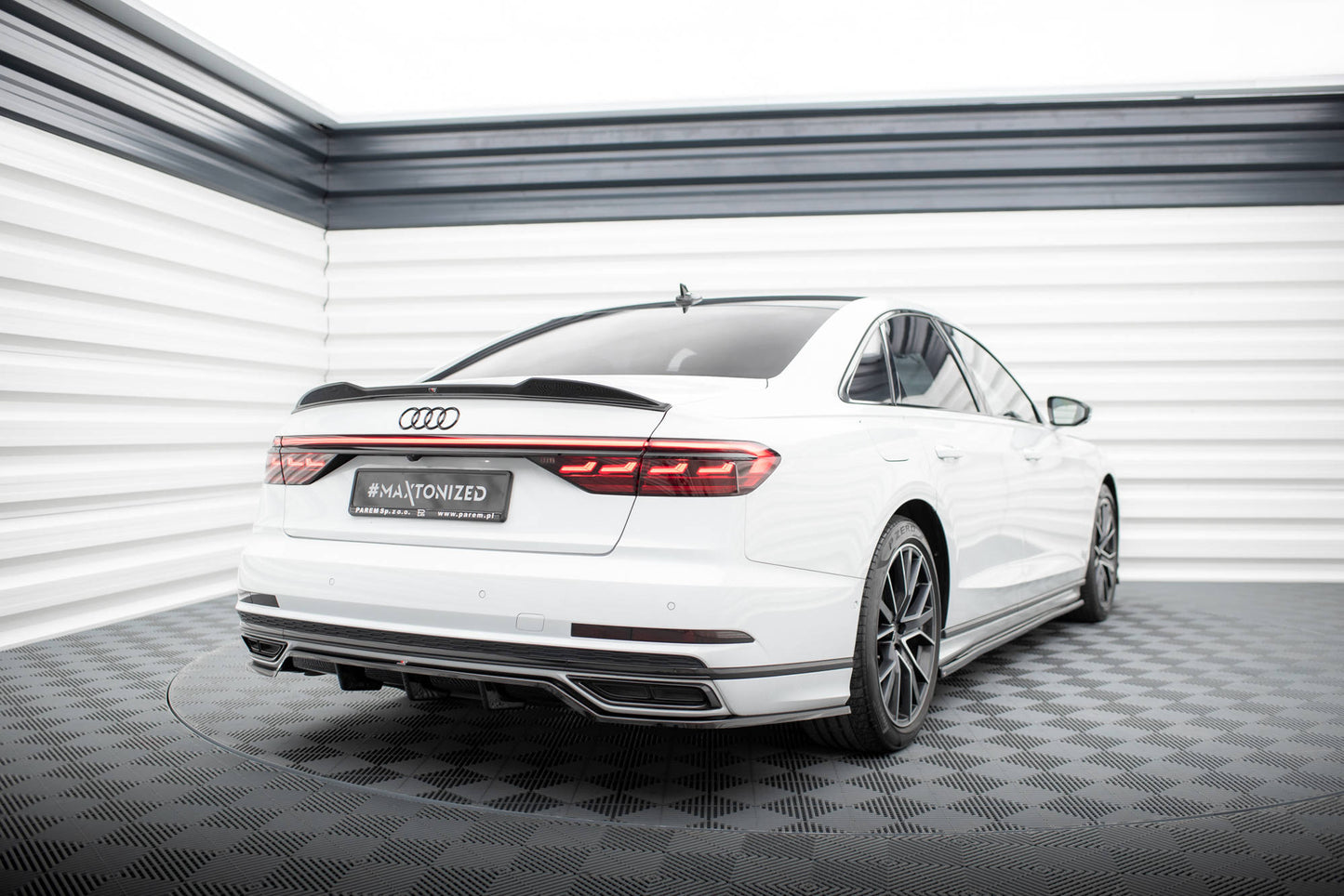 Maxton Spoiler CAP für 3D Audi A8 / A8 S-Line / S8 D5 schwarz Hochglanz