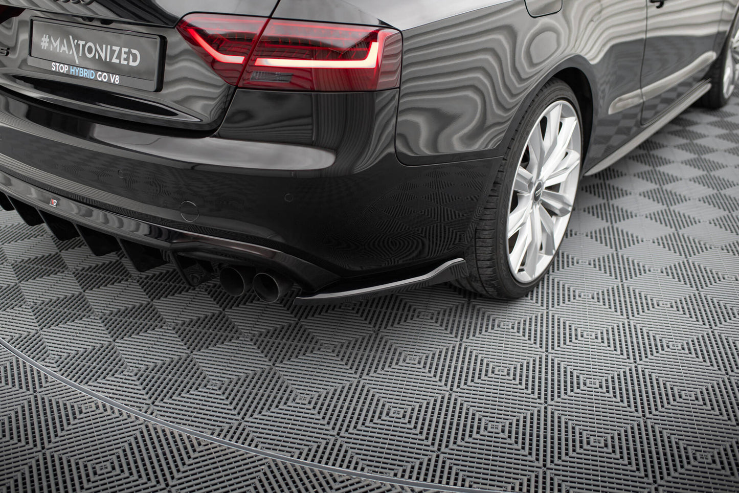Maxton Heck Ansatz Flaps Diffusor V.2 für Audi S5 / A5 S-Line Coupe / Cabriolet 8T schwarz Hochglanz