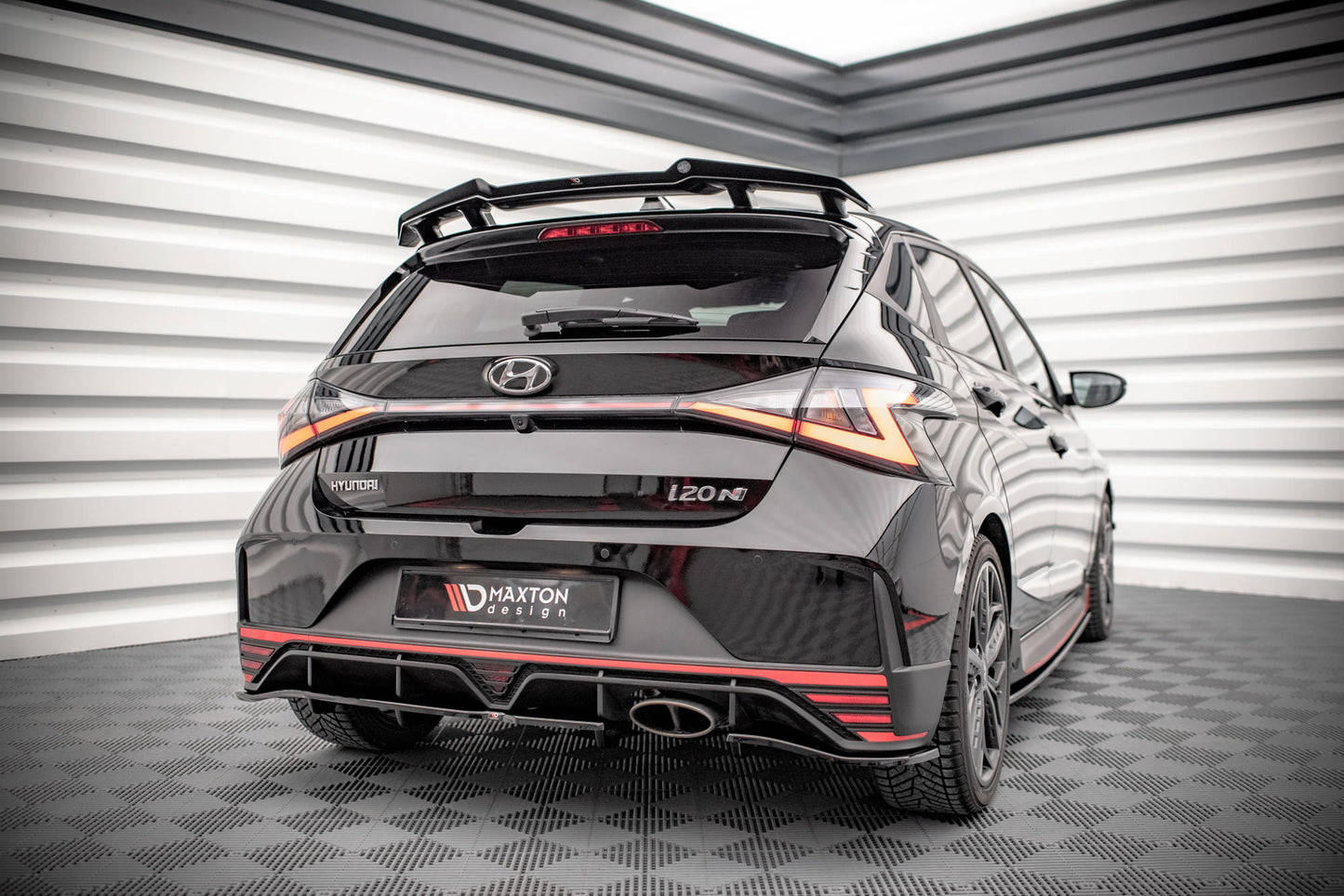 Maxton Mittlerer Diffusor Heck Ansatz DTM Look für Hyundai I20 N Mk3 schwarz Hochglanz