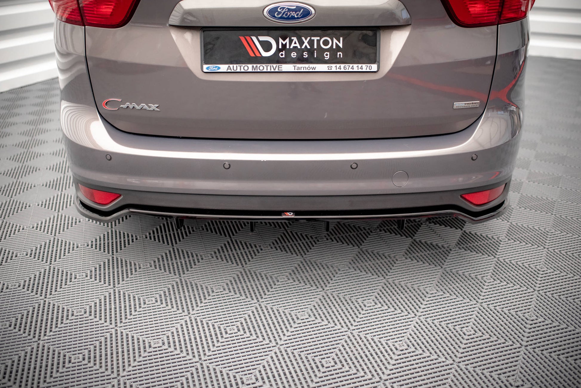 Maxton Mittlerer Diffusor Heck Ansatz DTM Look für Ford C-Max Mk2 schwarz Hochglanz