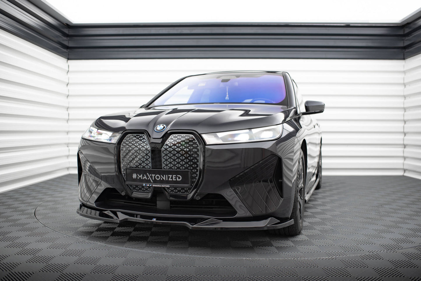 Maxton Front Ansatz V.2 für BMW iX M-Paket i20 schwarz Hochglanz