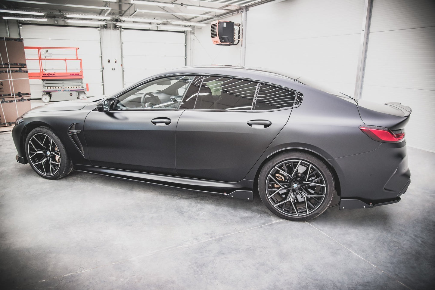 Maxton Seitenschweller Ansatz für V.1 für + Flaps BMW M8 Gran Coupe F93 / 8 Gran Coupe M-Paket G16