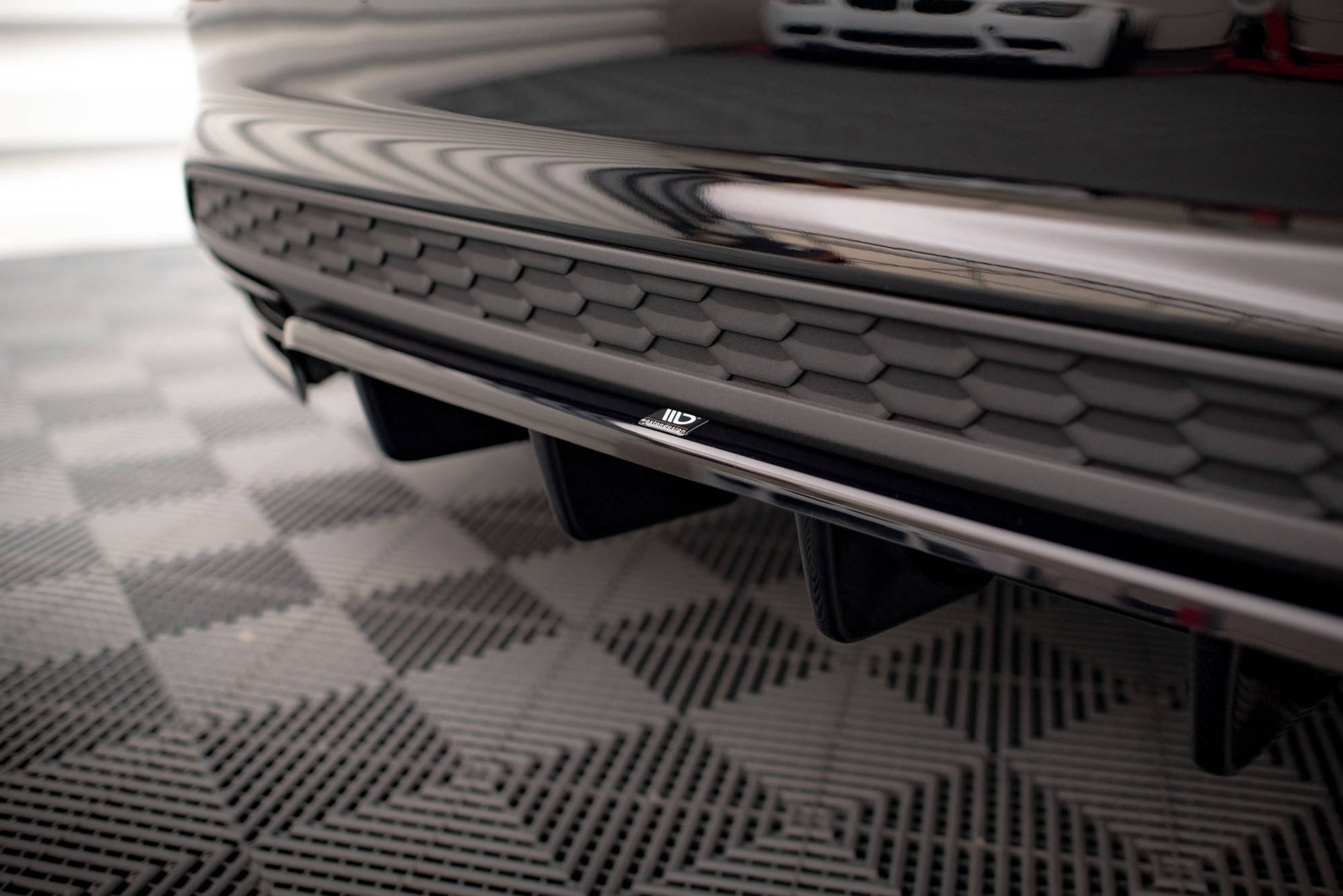 Maxton Mittlerer Diffusor Heck Ansatz DTM Look für Audi A3 S-Line Limousine 8Y schwarz Hochglanz
