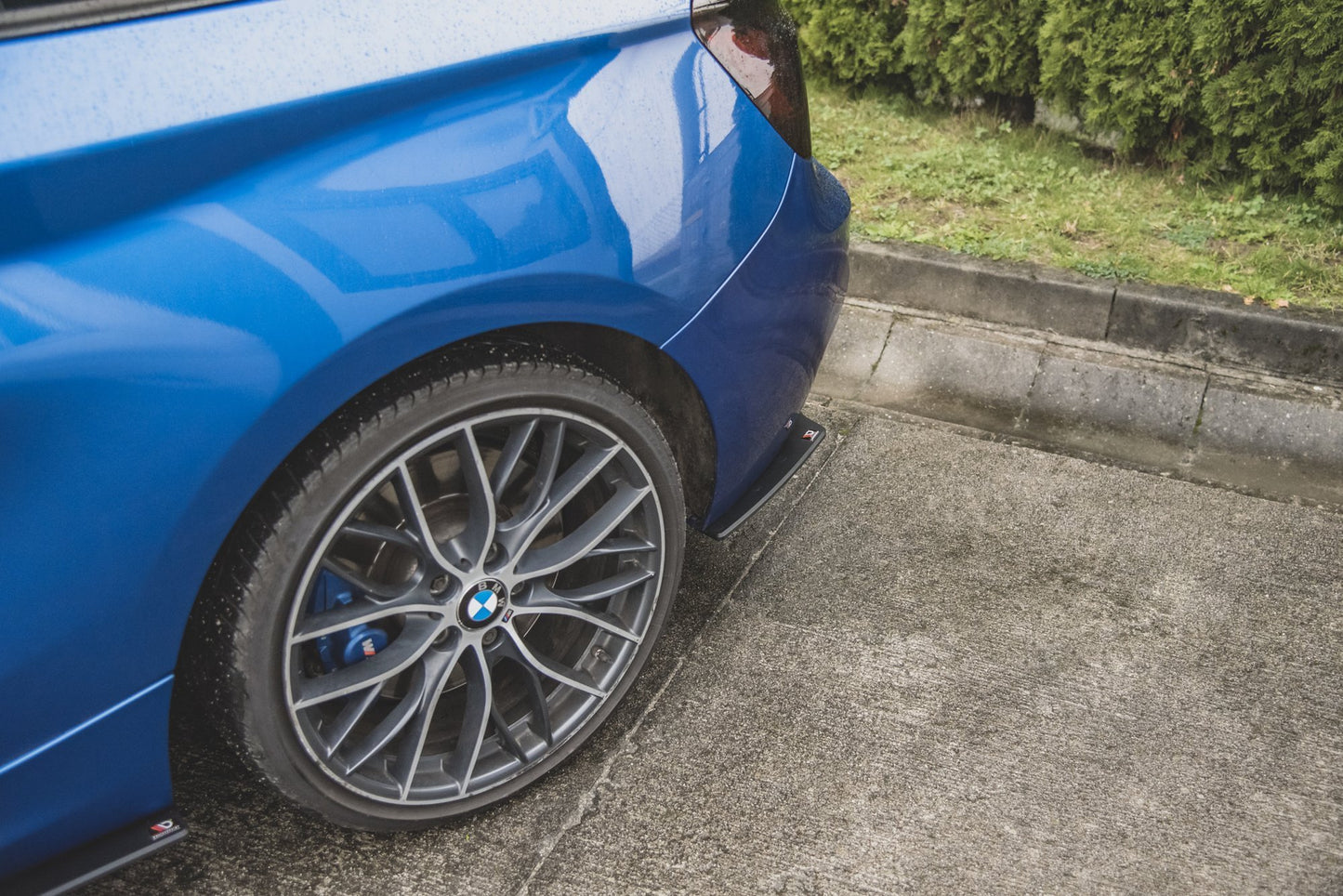 Maxton Robuste Racing Heck Ansatz Flaps Diffusor für BMW M135i F20