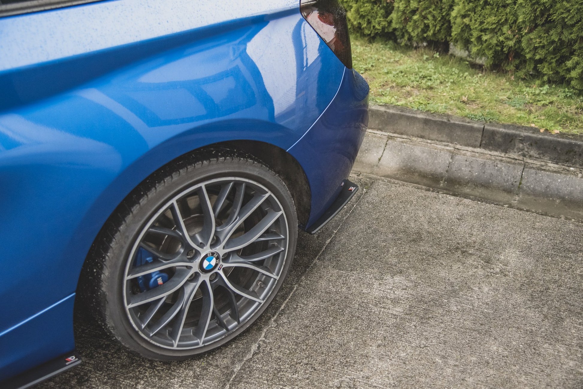 Maxton Robuste Racing Heck Ansatz Flaps Diffusor für BMW M135i F20