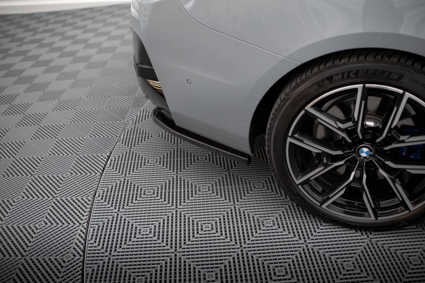Maxton Heck Ansatz Flaps Diffusor V.1 für BMW M440i Gran Coupe G26 schwarz Hochglanz