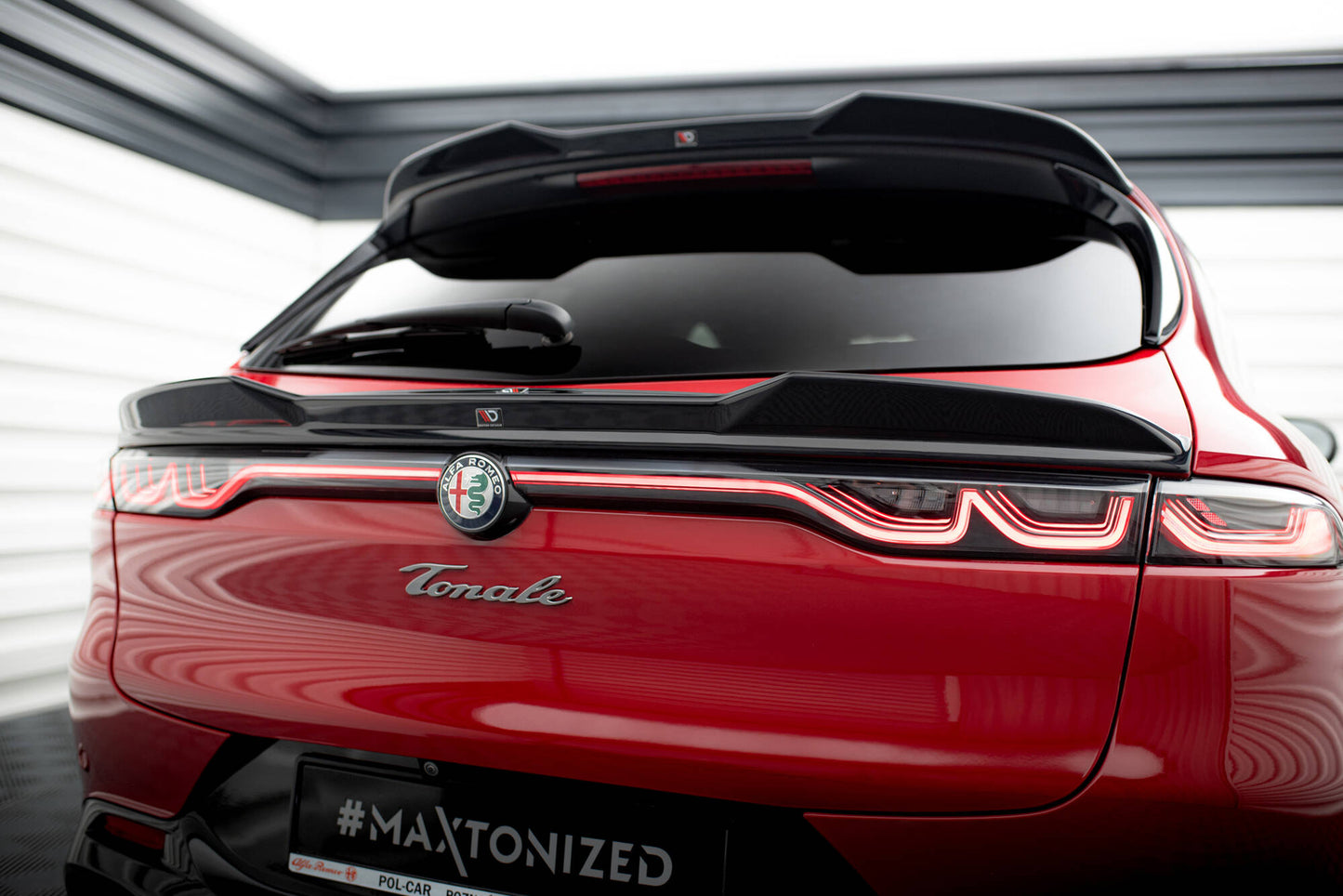 Maxton Niedriger Spoiler CAP für 3D Alfa Romeo Tonale Mk1 schwarz Hochglanz