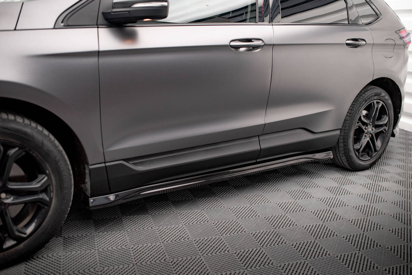 Maxton Seitenschweller Ansatz für Ford Edge Mk2 schwarz Hochglanz