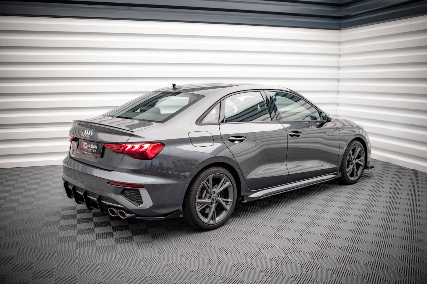Maxton Street Pro Heck Ansatz Flaps Diffusor +Flaps für Audi S3 Limousine 8Y schwarz Hochglanz