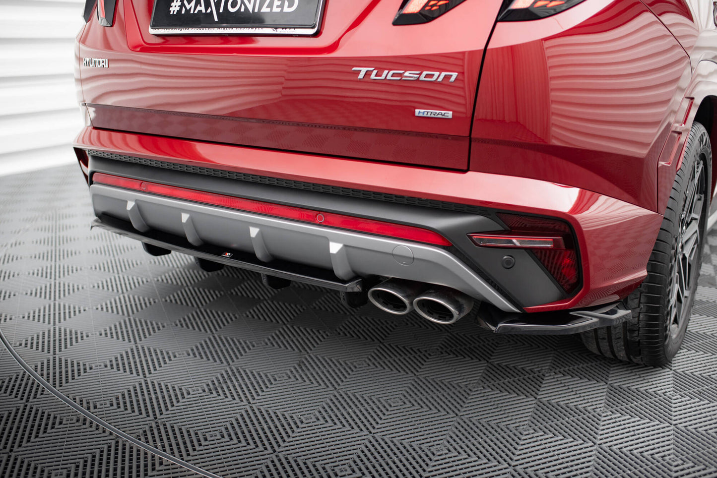 Maxton Mittlerer Diffusor Heck Ansatz DTM Look für Hyundai Tucson N-Line Mk4 schwarz Hochglanz