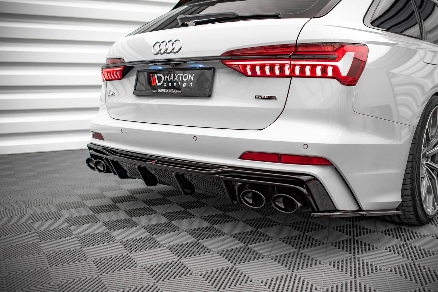 Maxton Diffusor Heck Ansatz für + Endschalldampfer Sportauspuff Attrappe Audi S6 / A6 S-Line C8