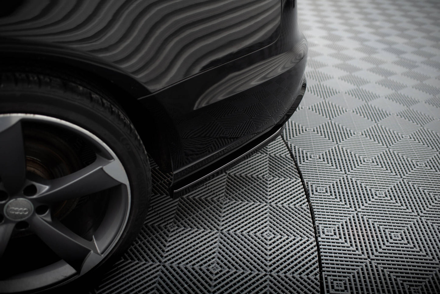 Maxton Heck Ansatz Flaps Diffusor V.3 für  Audi A6 Avant C7 schwarz Hochglanz