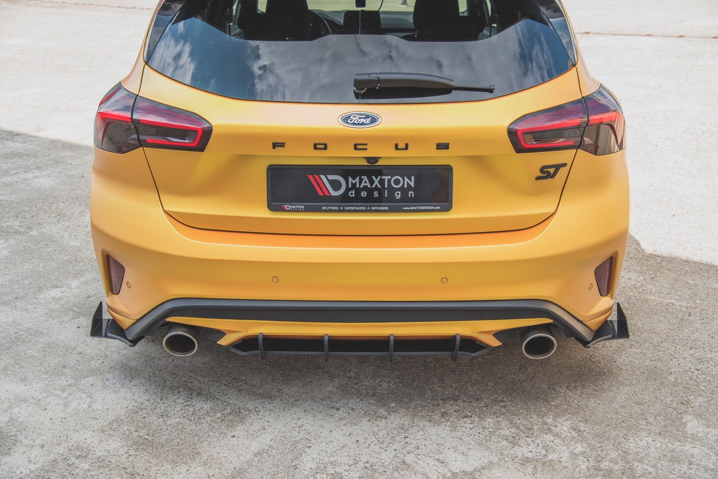 Maxton Robuste Racing Heckschürze für Ford Focus ST Mk4