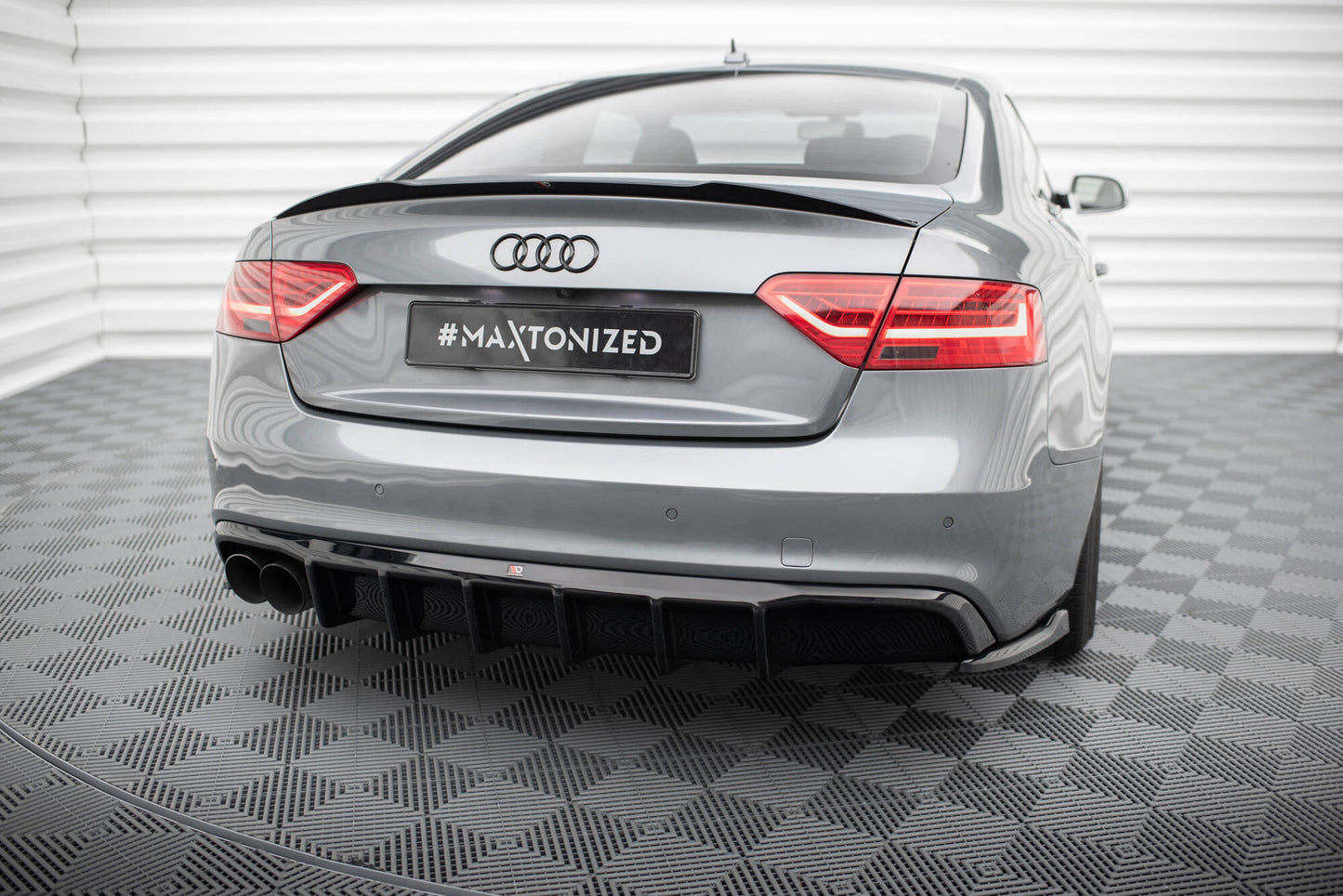 Maxton Diffusor Heck Ansatz für Audi A5 S-Line Coupe / Sportback 8T Facelift (Einseitige Doppelauspuffversion)